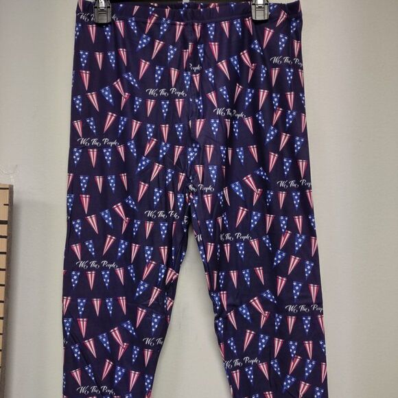 We the People Fourth of July Capri Leggings - Picture 1 of 2
